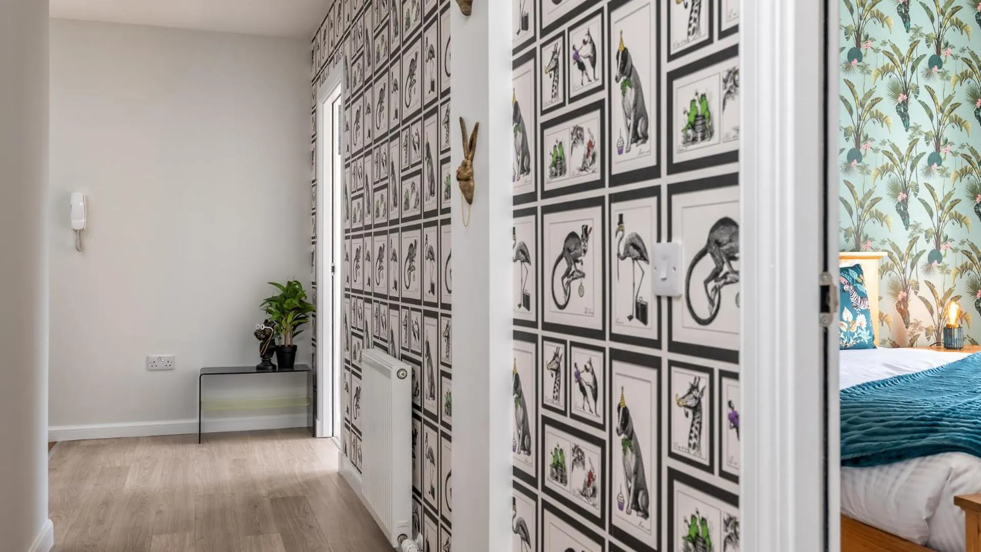 Central Comfort And Explore Nearby Cafes Aberdeen Appartamento